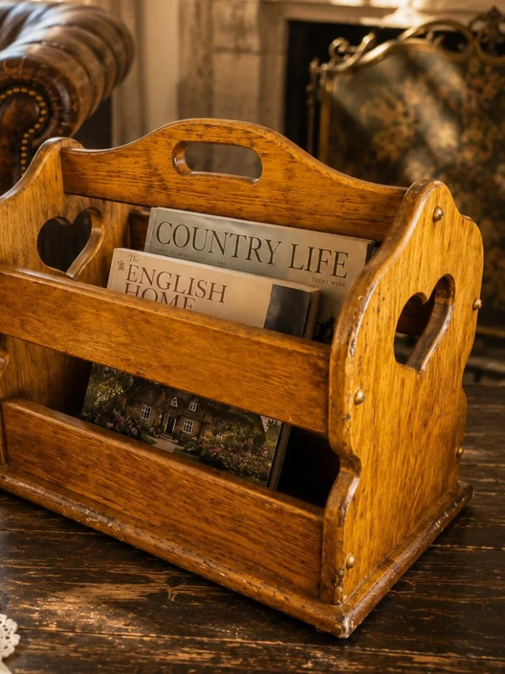 Vintage Primitive Rustic Portable Aged Patina Wooden Magazine Rack Record Holder